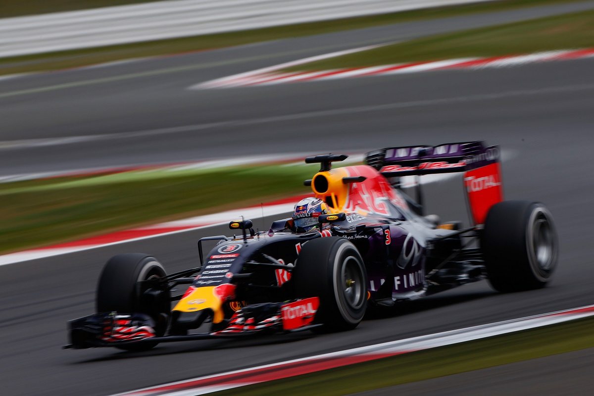 Infiniti Red Bull Racing אנדי פאלמר סגר את העסקה עבור אינפיניטי